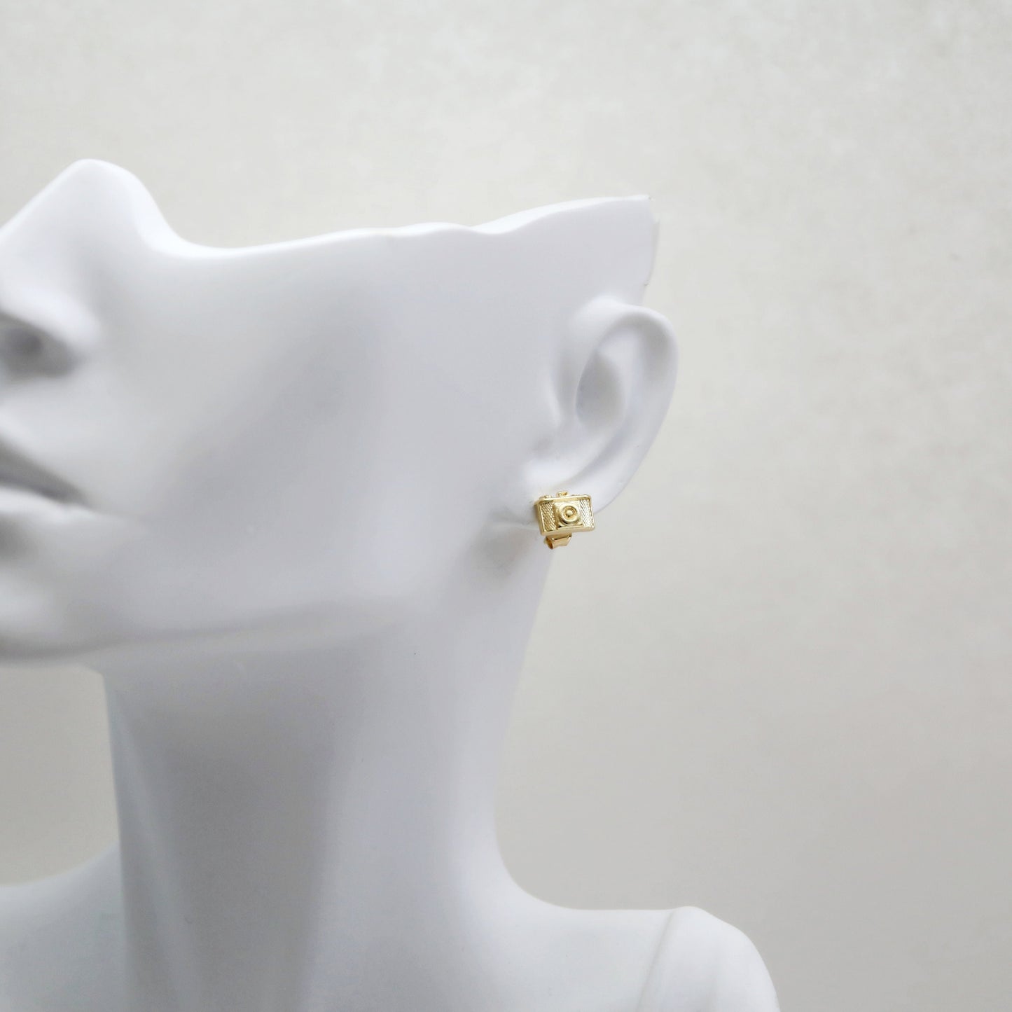 Super Tiny Gold Camera Earrings, Camera Earrings,Birthday Gift