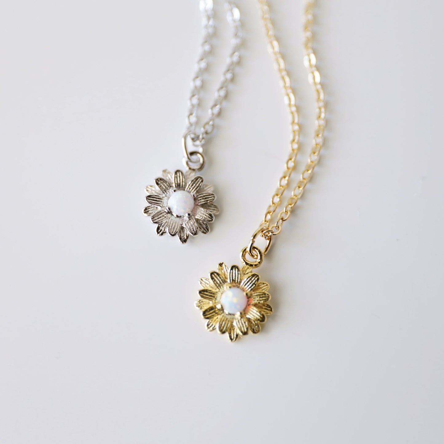 Dainty Gold Flower with White Opal Stone Necklace, Flower Opal Necklace, Gift for Best Friends, Bridesmaid Gift, Birthday Gift