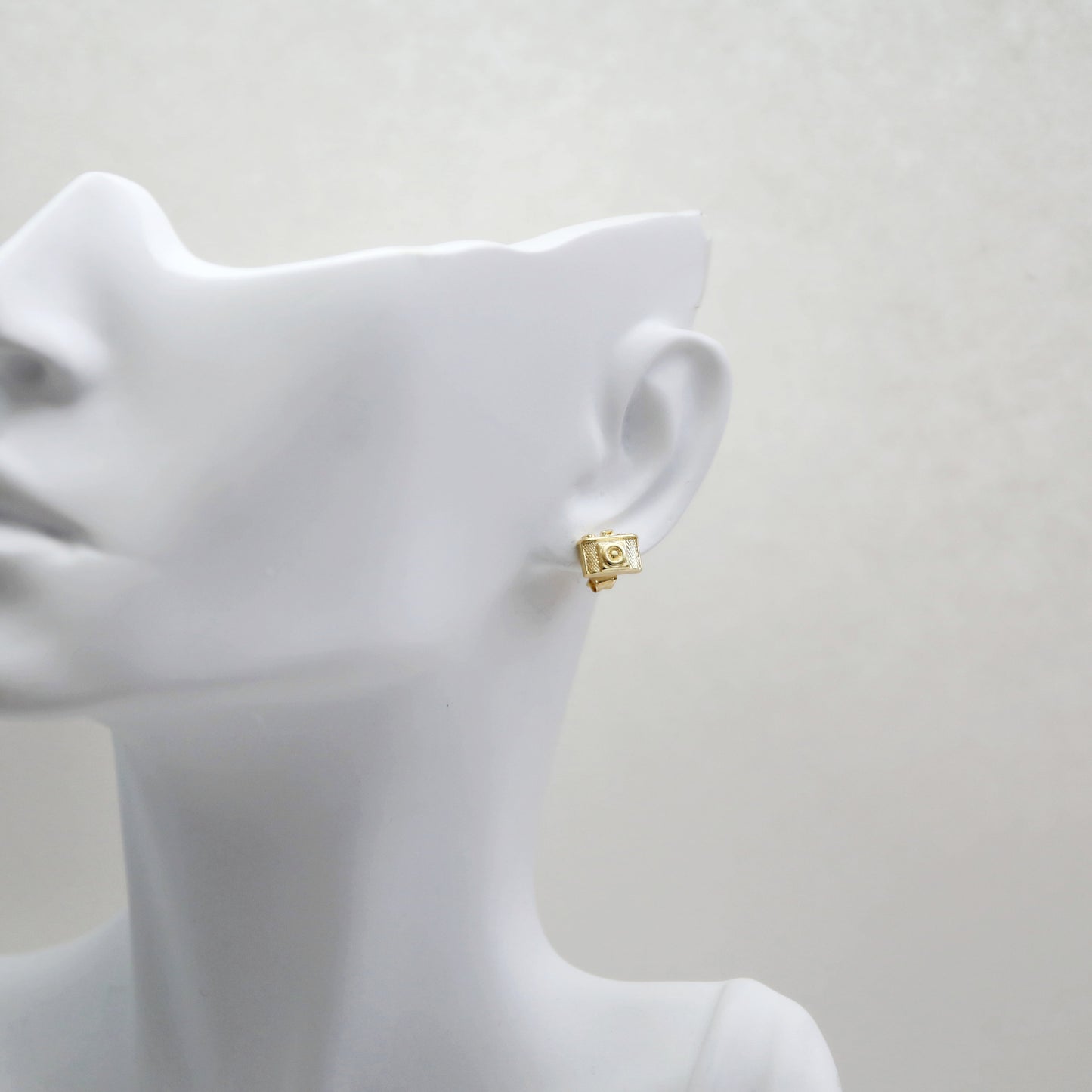 Super Tiny Gold Camera Earrings, Camera Earrings,Birthday Gift