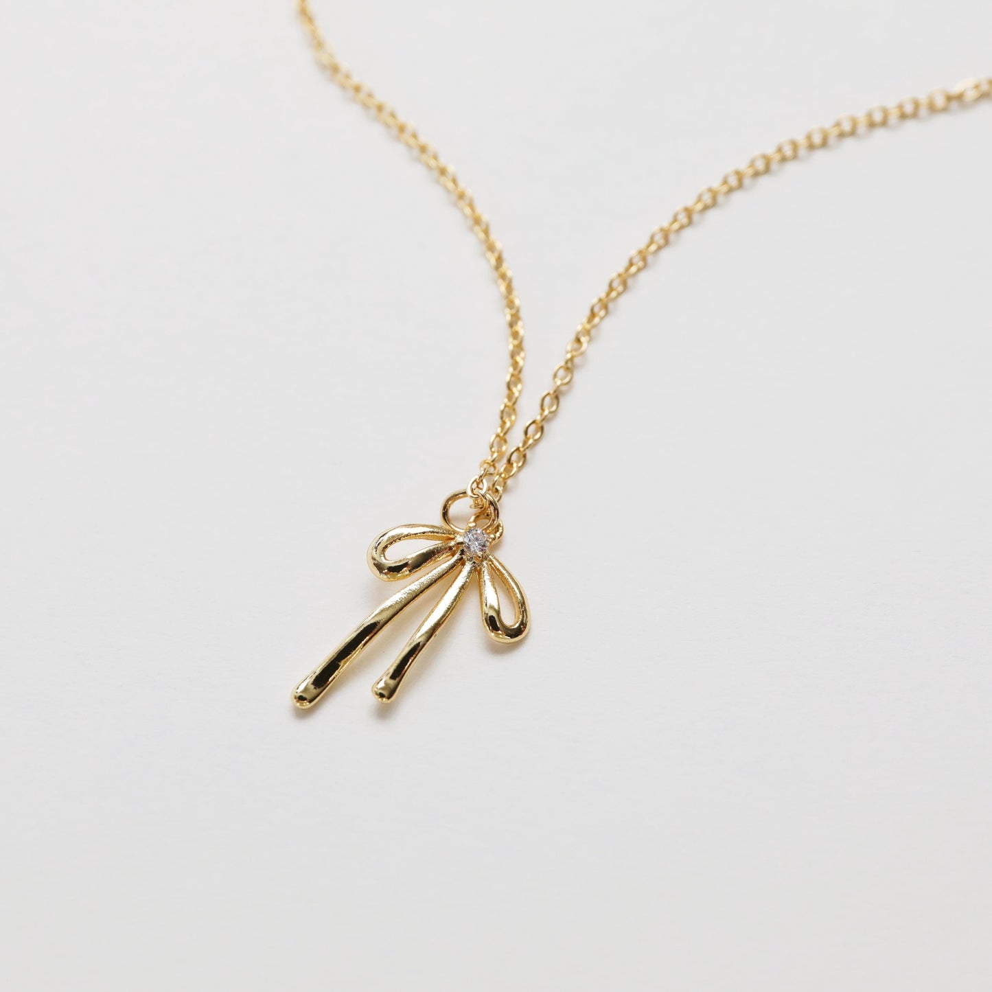 Gold Bow Charm Necklace, Bow Necklace, Bridesmaid Gift,Birthday Gift, Best Friend Gift, Wired Bow Necklace,Tie the Knot Necklace