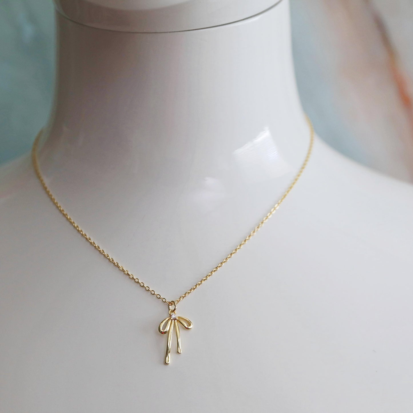 Gold Bow Charm Necklace, Bow Necklace, Bridesmaid Gift,Birthday Gift, Best Friend Gift, Wired Bow Necklace,Tie the Knot Necklace